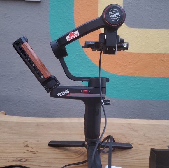 Zhiyun Gimbal - Picture 1 of 10